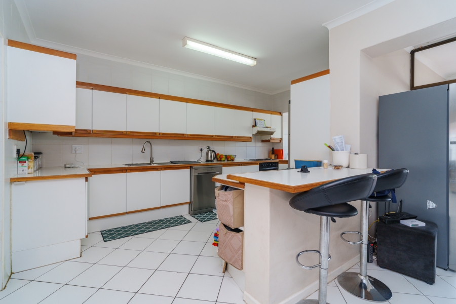 4 Bedroom Property for Sale in Northshore Western Cape